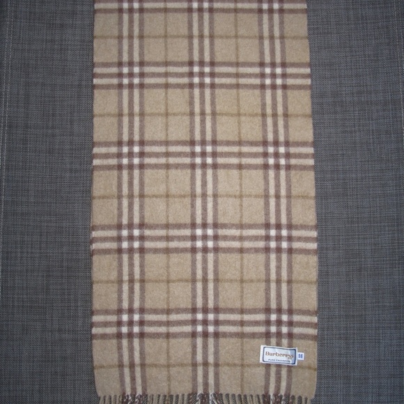 BURBERRYS Pure Cashmere Nova Plaid Scarf Tan Brown Natural 11.75 x 53 - Picture 10 of 10
